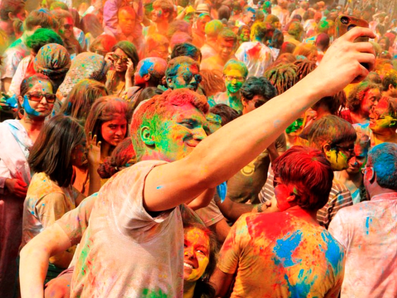 holi color online